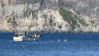 式根島のお盆行事と精霊船