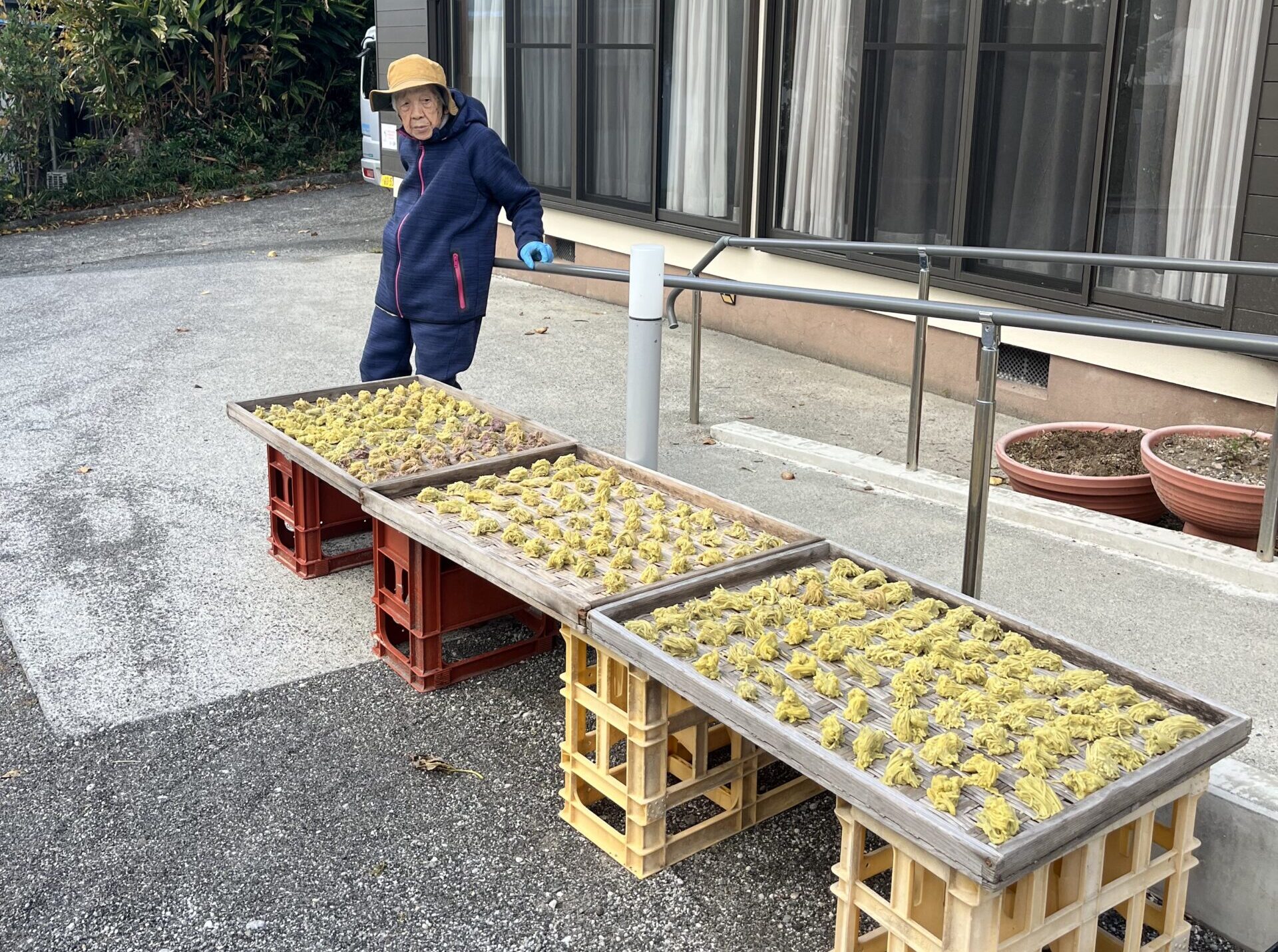 昔ながらの干飯(ほしい)の製造風景