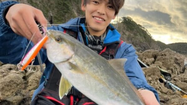 ハードリピート中！釣り好き国立大生が式根島の地磯を攻める！