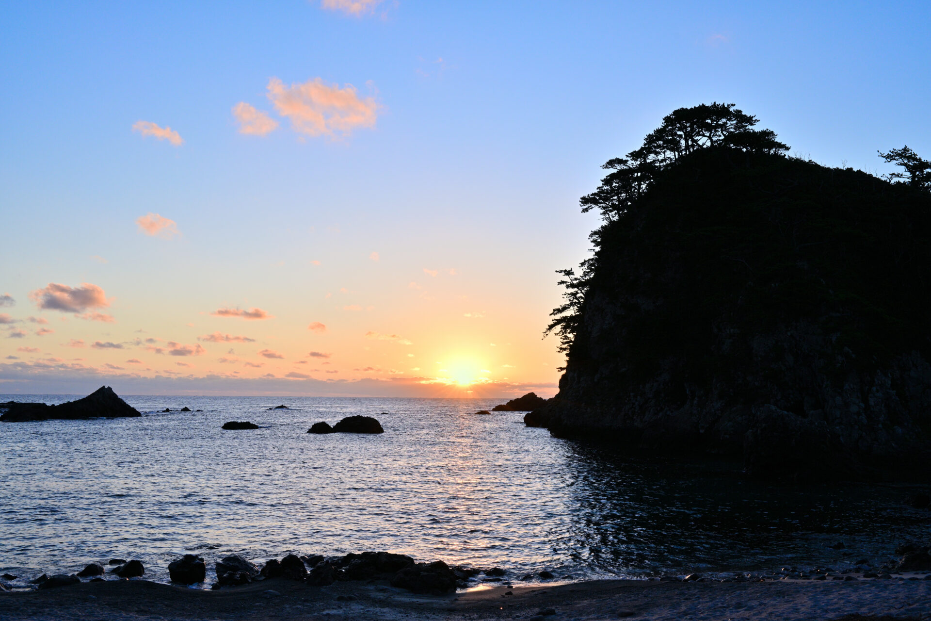 美しい式根島の日の出
