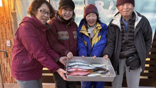 新年初釣り！シマアジやオジサン、大きなムロアジ登場